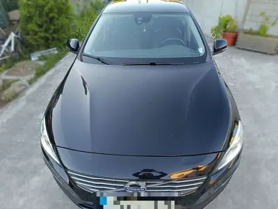 Usado Volvo S60 Momentum 150 CV (110 kW) 2018 Negro Berlina