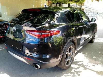 Negro Usado 2018 Alfa Romeo Stelvio Super SUV | 23.675 € (Precio justo)