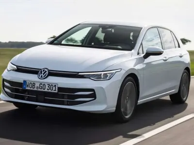 Usado VW Golf VIII R-line 150 CV (110 kW) 2023 Negro Utilitario