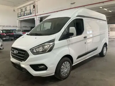 Usado Ford Transit Custom Trend 170 CV (125 kW) 2022 Blanco Van