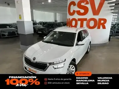 Usado Skoda Kamiq Selection 150 CV (110 kW) 2024 Blanco SUV