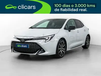 Usado Toyota Corolla Sport 140 CV (102 kW) 2023 Blanco Berlina