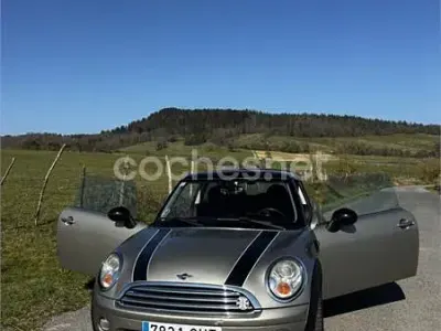 Usado Mini Cooper D 110 CV (80 kW) 2008 Beige Utilitario