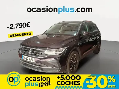 Usado VW Tiguan Life 122 CV (89 kW) 2022 Negro SUV
