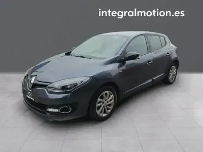 Usado Renault Mégane III LIMITED 115 CV (84 kW) 2015 Gris