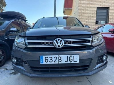 Usado VW Tiguan 110 CV (80 kW) 2015 Gris / plata SUV