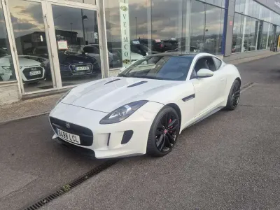 Usado Jaguar F-Type 340 CV (250 kW) 2015 Blanco Coupe