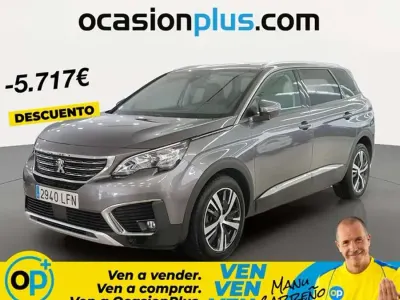 Käytetty Peugeot 5008