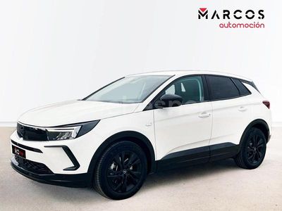 Usado Opel Grandland X 224 CV (164 kW) 2023 Blanco (tela focus con inser ciones en blanco) SUV