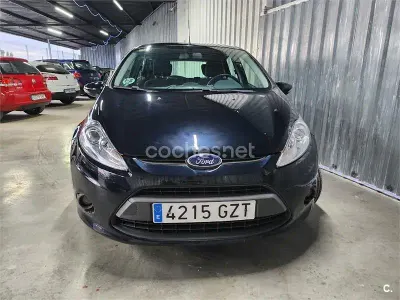 Usado Ford Fiesta Trend 68 HP (50 kW) 2011 Preto Sedan
