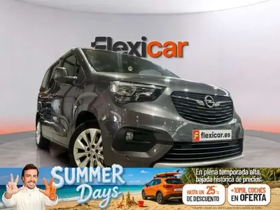 Usado Opel Combo Life Innovation 102 CV (75 kW) 2019 Gris Monovolumen