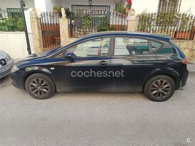 Usado Seat Leon ST Reference 110 CV (80 kW) 2013 Marrón Familiar