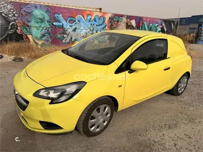 Usado Opel Corsa Business 75 CV (55 kW) 2017 Amarillo Utilitario