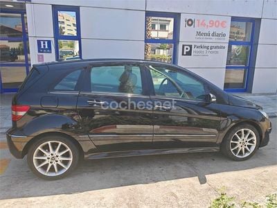 Mercedes B200