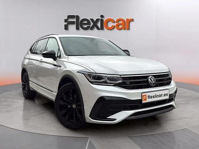 Usado VW Tiguan Allspace R-line 150 CV (110 kW) 2024 Blanco SUV
