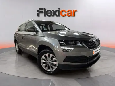 Usado Skoda Karoq Ambition 116 CV (85 kW) 2018 Marrón SUV