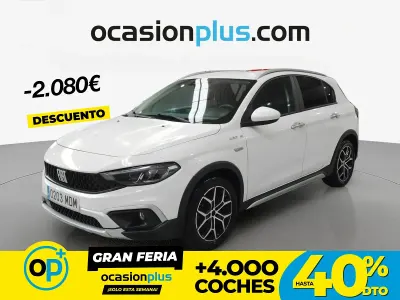 Usado Fiat Tipo Cross 130 CV (95 kW) 2023 Blanco Berlina