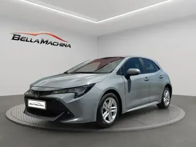 Usado Toyota Corolla Business Edition 140 CV (102 kW) 2023 Gris Berlina