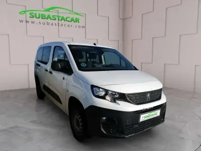Usado Peugeot Partner 131 CV (96 kW) 2021 Blanco Monovolumen