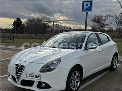 Usado Alfa Romeo Giulietta Progression 105 CV (77 kW) 2014 Blanco Berlina