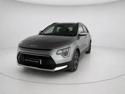 Usado Kia Niro 129 CV (94 kW) 2025 Gris SUV