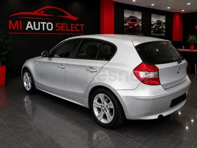 Usado BMW 120 Comfort Edition 163 CV (119 kW) 2005 Gris / plata Utilitario
