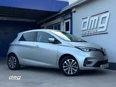 Usado Renault Zoe Intens 99 kW (135 CV) 2021 Gris Utilitario