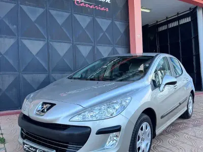 Usado Peugeot 308 95 CV (69 kW) 2009 Gris / plata Berlina
