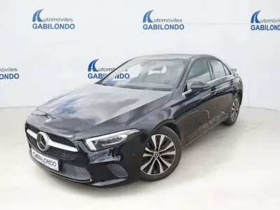 Usado Mercedes A180 136 CV (100 kW) 2021 Negro Berlina