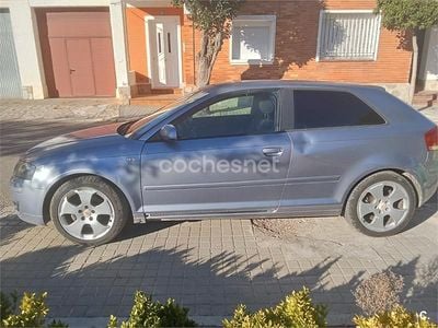 Usado Audi A3 Ambition 140 CV (102 kW) 2007 Gris / plata Berlina