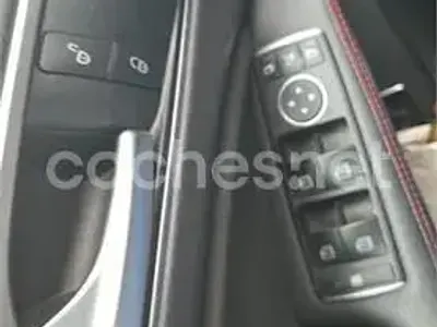 Usado Mercedes GLA220 177 CV (130 kW) 2017 Blanco SUV