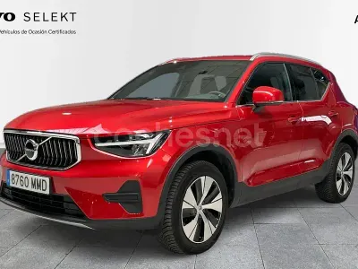 Usado Volvo XC40 Core 211 CV (155 kW) 2023 Rojo SUV