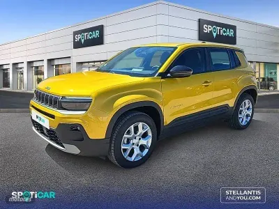 Usado Jeep Avenger Altitude 100 CV (73 kW) 2025 Amarillo SUV