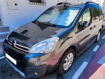Usado Citroën Berlingo XTR 120 CV (88 kW) 2016 Gris / plata Monovolumen