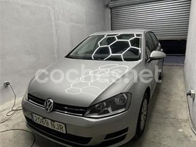Usado VW Golf VII 105 CV (77 kW) 2013 Beige Berlina