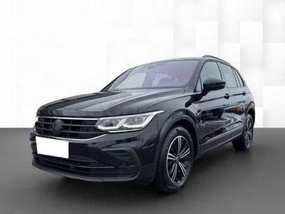 Usado VW Tiguan Life 150 CV (110 kW) 2021 Negro SUV