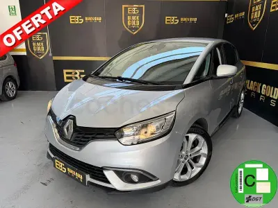 Usado Renault Scénic Intens 110 CV (80 kW) 2018 Gris / plata Monovolumen