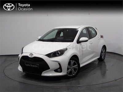 Blanco Usado 2024 Toyota Yaris Hybrid Active Berlina | 21.500 € (Precio justo)
