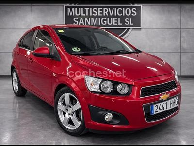 Usado Chevrolet Aveo LTZ 95 CV (69 kW) 2011 Rojo Berlina