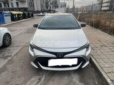 Usado Toyota Corolla Advance 180 CV (132 kW) 2019 Gris / plata Familiar