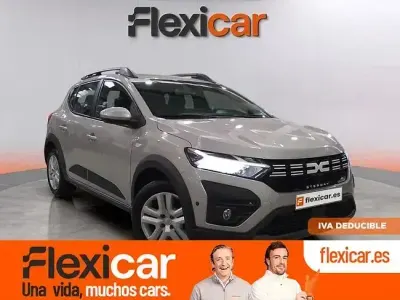 Usado Dacia Sandero Essentiel 91 CV (66 kW) 2024 Gris