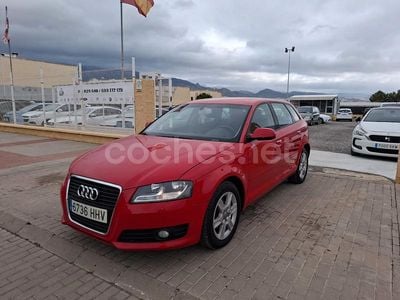 Usado Audi A3 Ambiente 140 CV (102 kW) 2012 Rojo Berlina