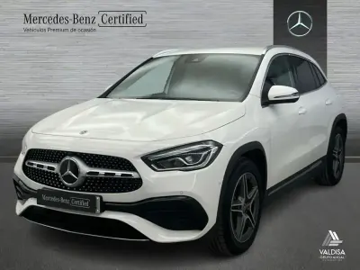 Usado Mercedes GLA180 AMG line 136 CV (100 kW) 2023 Blanco polar SUV