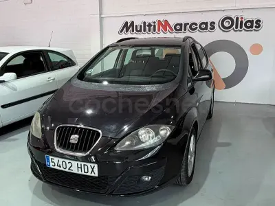 Usado Seat Altea XL Reference 105 CV (77 kW) 2011 Negro Monovolumen