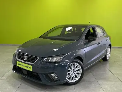 Käytetty Seat Ibiza FR 115 HP (84 kW) 2025 Harmaa Viistoperä