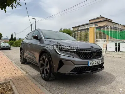 Usado Renault Austral Techno 158 CV (116 kW) 2025 Gris / plata SUV