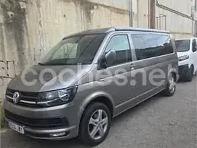 Usado VW Caravelle Trendline 150 CV (110 kW) 2017 Gris / plata Van