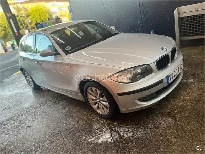 Usado BMW 118 122 CV (89 kW) 2007 Gris / plata Utilitario