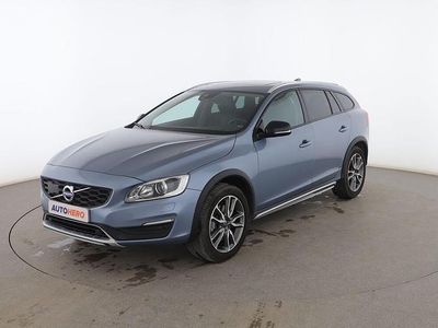Usado Volvo V60 CC Pro 150 CV (110 kW) 2018 Azul Familiar