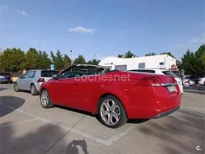 Usado Ford Focus Cabriolet Titanium 136 CV (100 kW) 2009 Rojo Descapotable